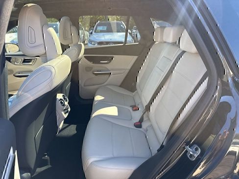 Used 2026 Mercedes-Benz GLC 300 4MATIC image 17