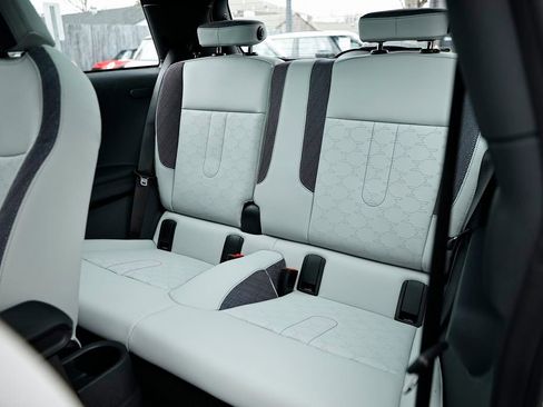 New 2026 MINI Cooper 2-Door Hardtop image 26