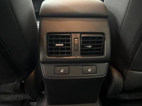 Used 2016 Subaru Outback 2.5i Limited AWD/4WD image 21