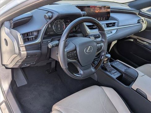 Used 2021 Lexus ES 350 Ultra Luxury w/ Accessory Package 2 FWD image 10
