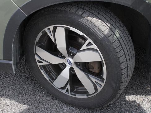 Used 2020 Subaru Forester Touring AWD/4WD image 19