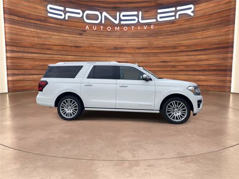 Used 2022 Ford Expedition Max Platinum AWD/4WD image 8