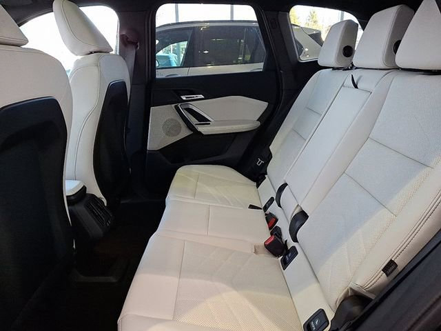Certified 2026 BMW X1 xDrive28i w/ Technology Package AWD/4WD image 5