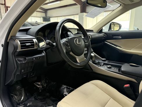 Used 2015 Lexus IS 250 AWD w/ Premium Package image 19