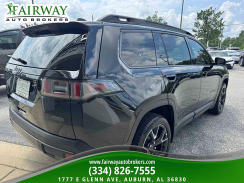 Used 2026 Jeep Cherokee Overland w/ Trailer Tow Group AWD/4WD image 6