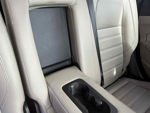 Used 2019 Ford Escape Titanium image 40