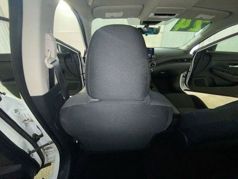 Used 2024 Nissan Sentra SV FWD image 36