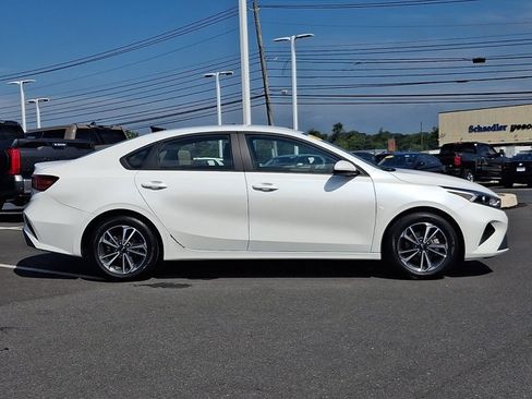 Used 2024 Kia Forte LXS FWD image 7
