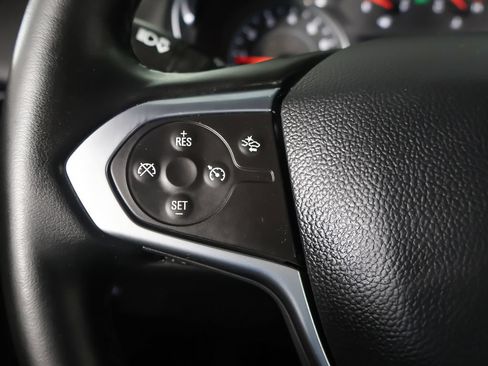 Used 2023 Chevrolet Traverse LT FWD image 40