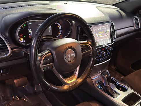 Used 2020 Jeep Grand Cherokee Altitude image 10