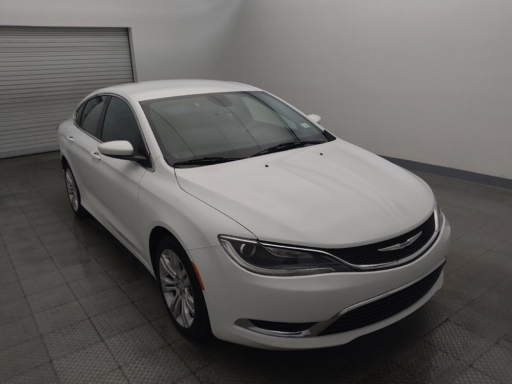 Used 2016 Chrysler 200 Limited FWD image 13