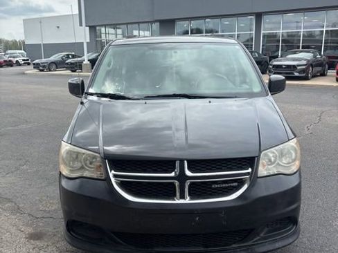 Used 2011 Dodge Grand Caravan Mainstreet w/ PWR Convenience Group image 3
