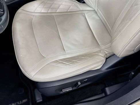 Used 2018 Ford Explorer Platinum AWD/4WD image 21