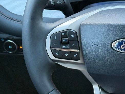 New 2026 Ford Explorer Active w/ Active Comfort Package image 32