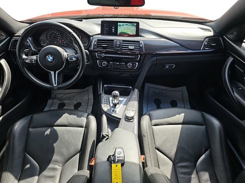 Used 2017 BMW M4 Coupe image 12