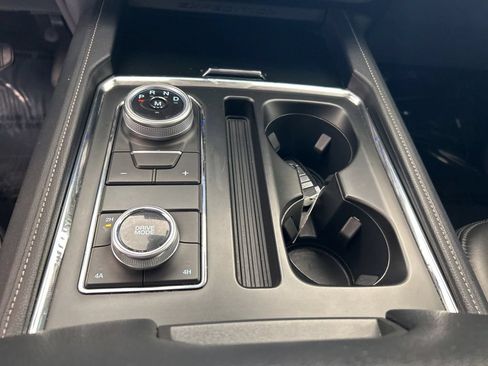 Used 2024 Ford Expedition Max XLT AWD/4WD image 56