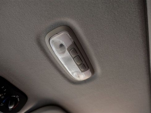 Used 2019 Ford Transit 350 XLT image 25