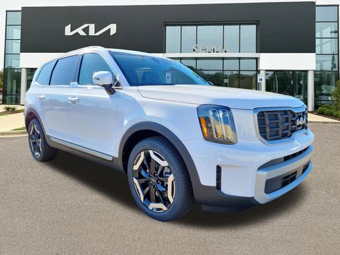 New 2025 Kia Telluride S image 1