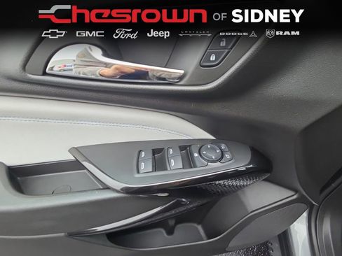 Used 2024 Chevrolet Trax LT w/ Driver Confidence Package FWD image 37