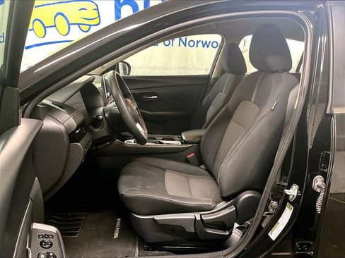 Used 2024 Nissan Sentra SV FWD image 10