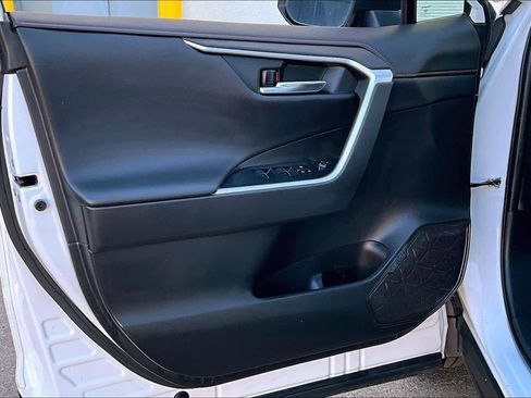 Used 2022 Toyota RAV4 Adventure image 21