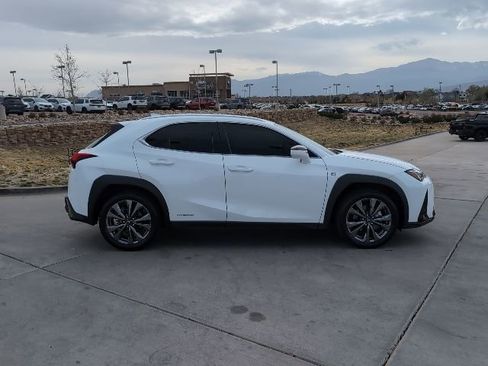 Used 2021 Lexus UX 250h F Sport w/ F Sport Premium Package image 10