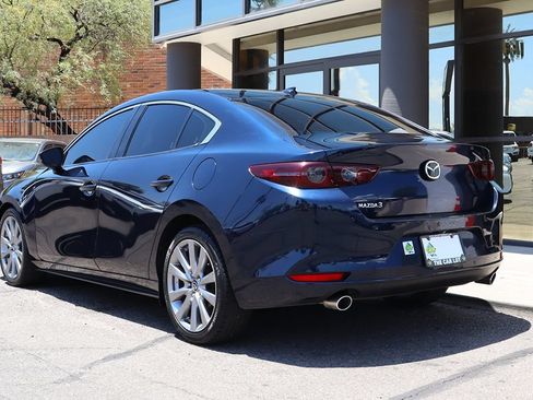 Used 2019 MAZDA MAZDA3 Sedan FWD image 9