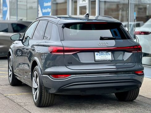 Used 2025 Audi Q6 e-tron Premium Plus w/ Premium Plus AWD/4WD image 3