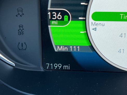 Used 2020 Chevrolet Bolt LT FWD image 3