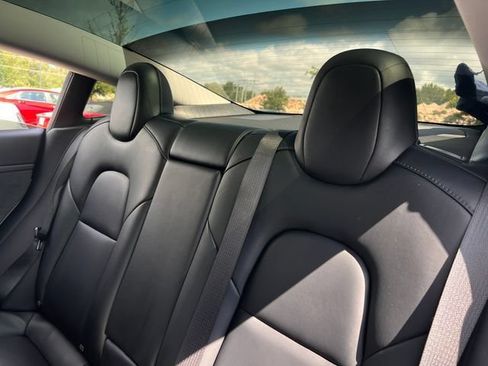 Used 2021 Tesla Model 3 Standard Range Plus RWD image 17