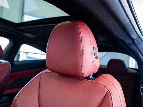 Used 2023 BMW M440i Coupe w/ Premium Package image 39