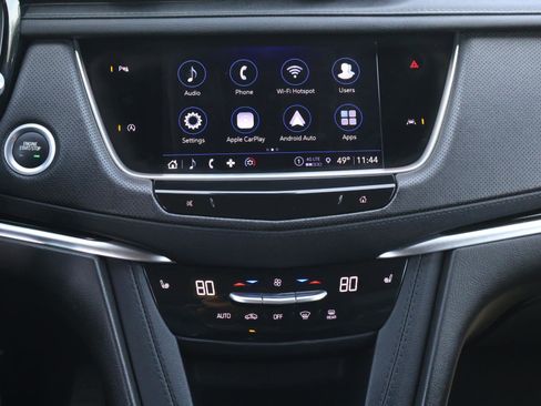 Used 2024 Cadillac XT6 Luxury image 16