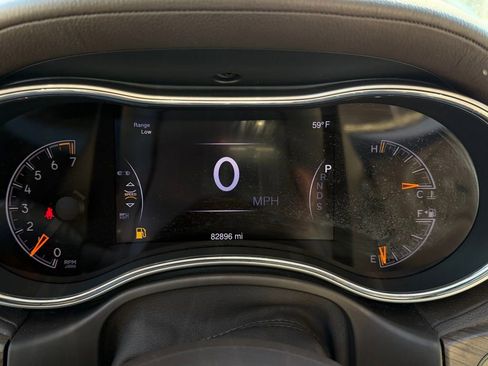 Used 2015 Jeep Grand Cherokee Overland image 20