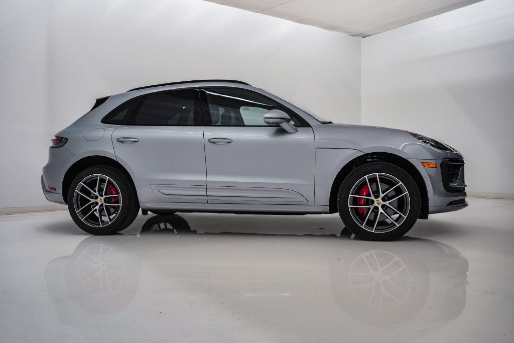 Certified 2026 Porsche Macan S AWD/4WD image 9