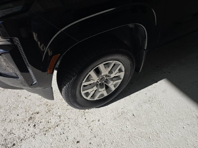 Used 2022 Nissan Frontier SV AWD/4WD image 9