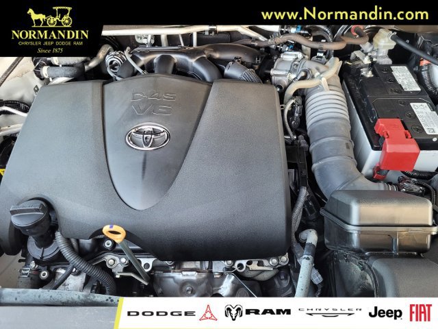 Used 2022 Toyota Highlander XLE FWD image 20