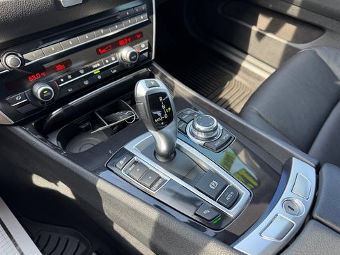 Used 2012 BMW 535i Gran Turismo image 17