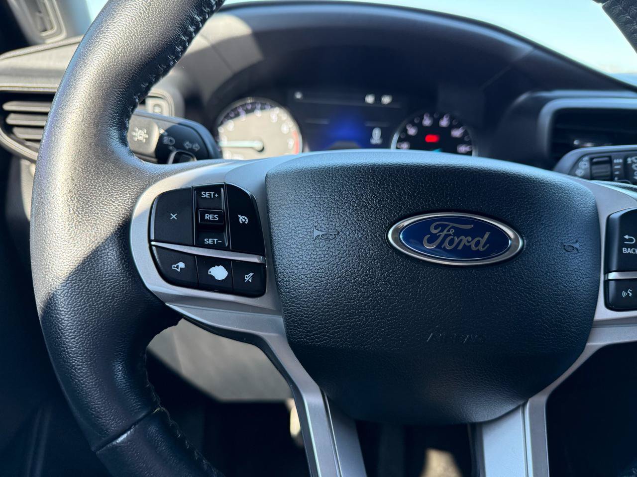 Used 2020 Ford Explorer XLT RWD image 22