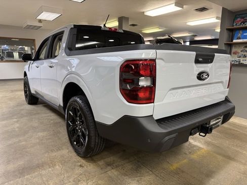 New 2025 Ford Maverick Lariat w/ Black Appearance Package image 7