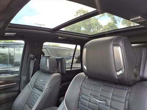 Used 2021 Cadillac Escalade Sport Platinum AWD/4WD image 29