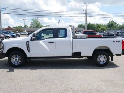 Used 2023 Ford F250 XL w/ F-250 >10K GVWR Package AWD/4WD image 7