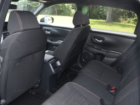 Certified 2025 Honda HR-V Sport image 15