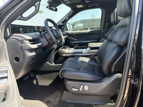 New 2026 Lincoln Navigator L Reserve AWD/4WD image 5