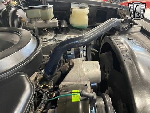 Used 1989 GMC Jimmy 4WD image 14