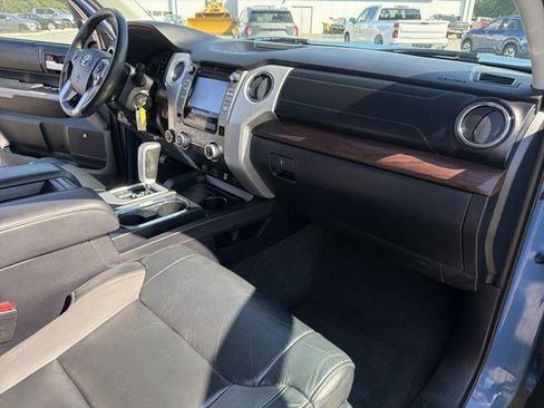 Used 2018 Toyota Tundra Limited w/ Limited Premium Package AWD/4WD image 30