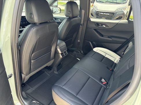 Used 2026 Chevrolet Equinox LT w/ Convenience Package II AWD/4WD image 12