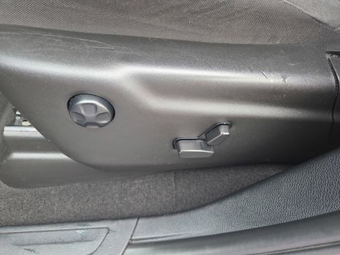 Used 2023 Dodge Durango GT image 37