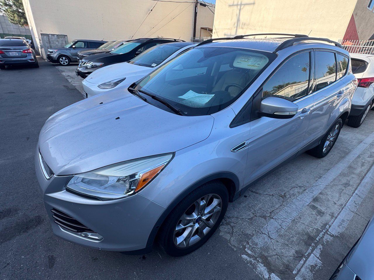 Used 2013 Ford Escape SEL FWD image 2