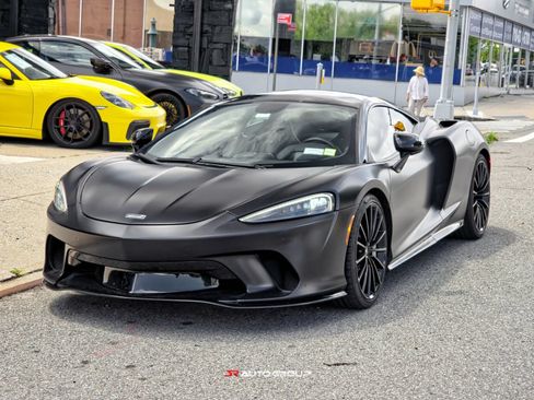 Used 2020 McLaren GT RWD image 5