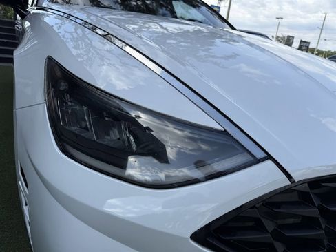 Used 2021 Hyundai Sonata SEL Plus w/ Tech Package FWD image 9